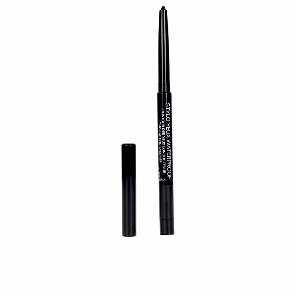 Oogmake-up – Oogschaduw, eyeliner en waterproof oogpotloden voor een verfijnde of dramatische look.