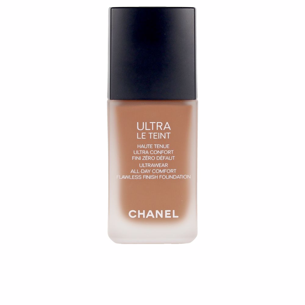 Chanel ULTRA LE TEINT Fluide – Langhoudende, matte foundation met hoge dekking en een fluweelzachte finish.