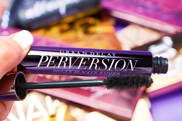 Urban Decay Perversion Mascara – Ultra-romige, diepzwarte mascara voor volle en lange wimpers