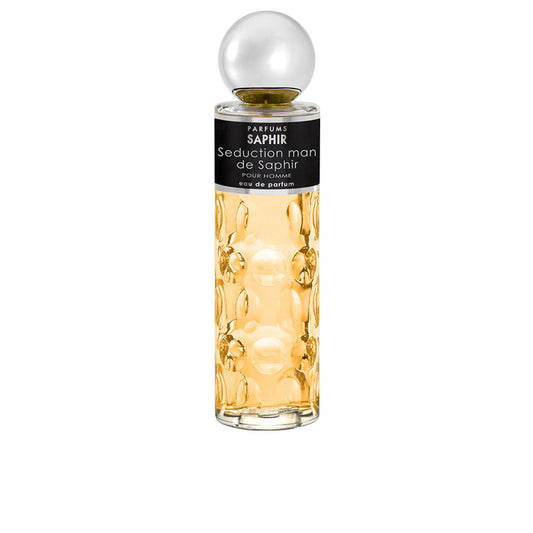 Parfums Saphir Seduction Man Eau de Parfum – een verleidelijke herengeur met frisse citrus, kruidige en leerachtige accenten.